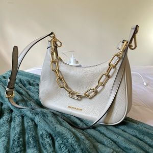 Micheal Kors Cora Pebbled Leather Chain-Link Crossbody Bag